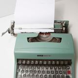 Olivetti Lettera 32 typewriter