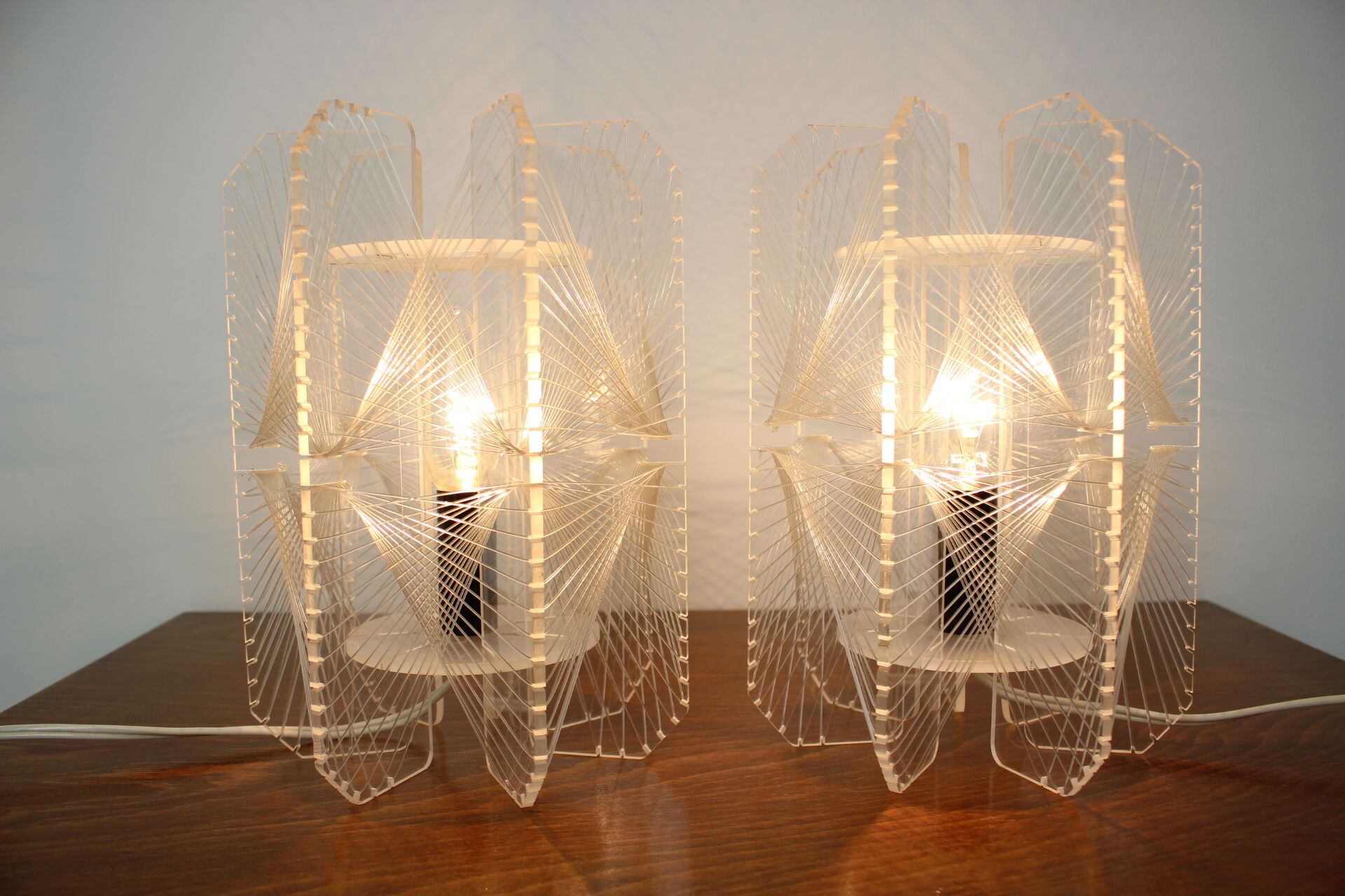 Paire de lampes de table en plastique, années 1960