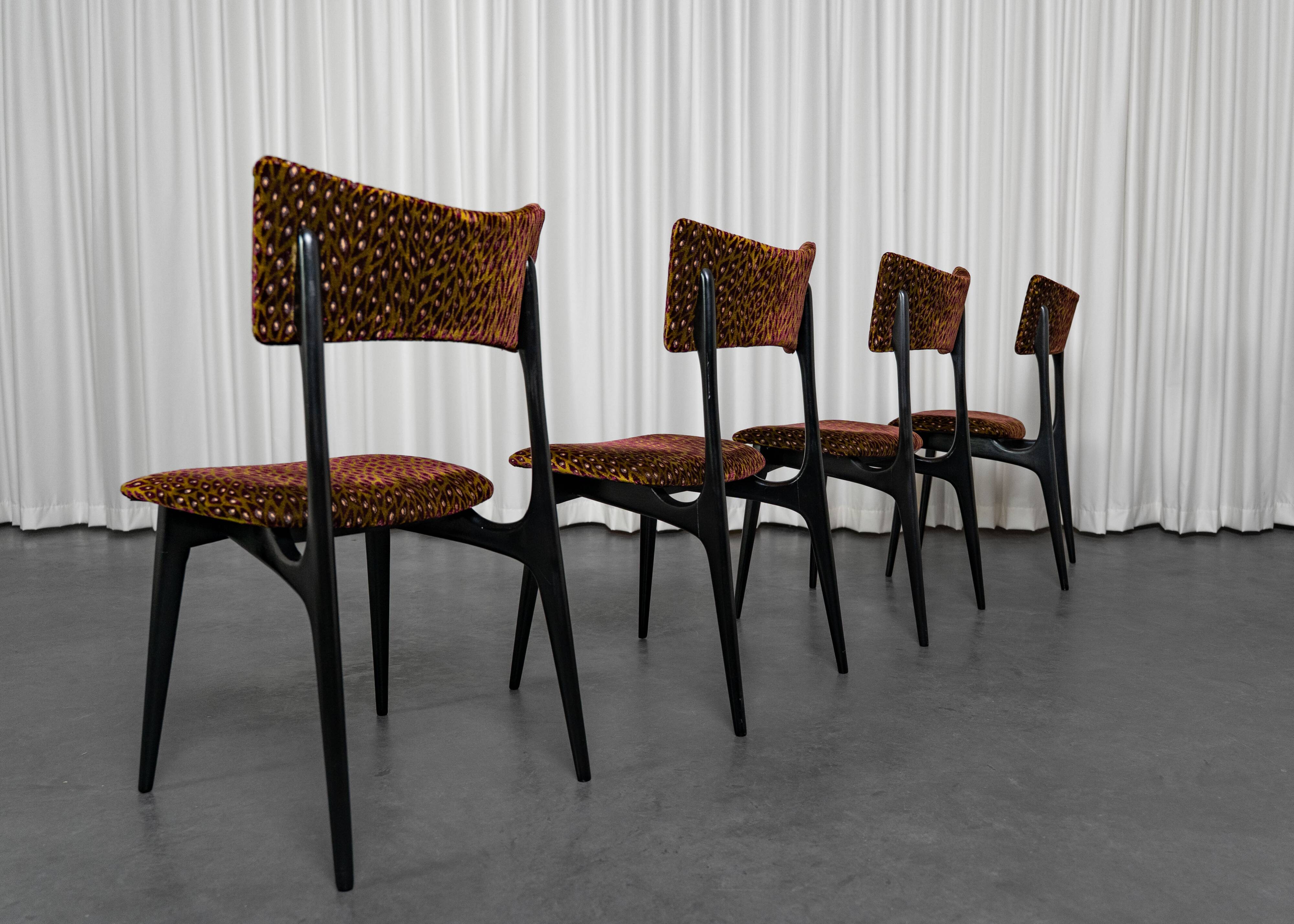 Set of 4 modernist chairs