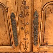 Former Louis XV cherry buffet says 2 doors era at the very beginning of the 19th century