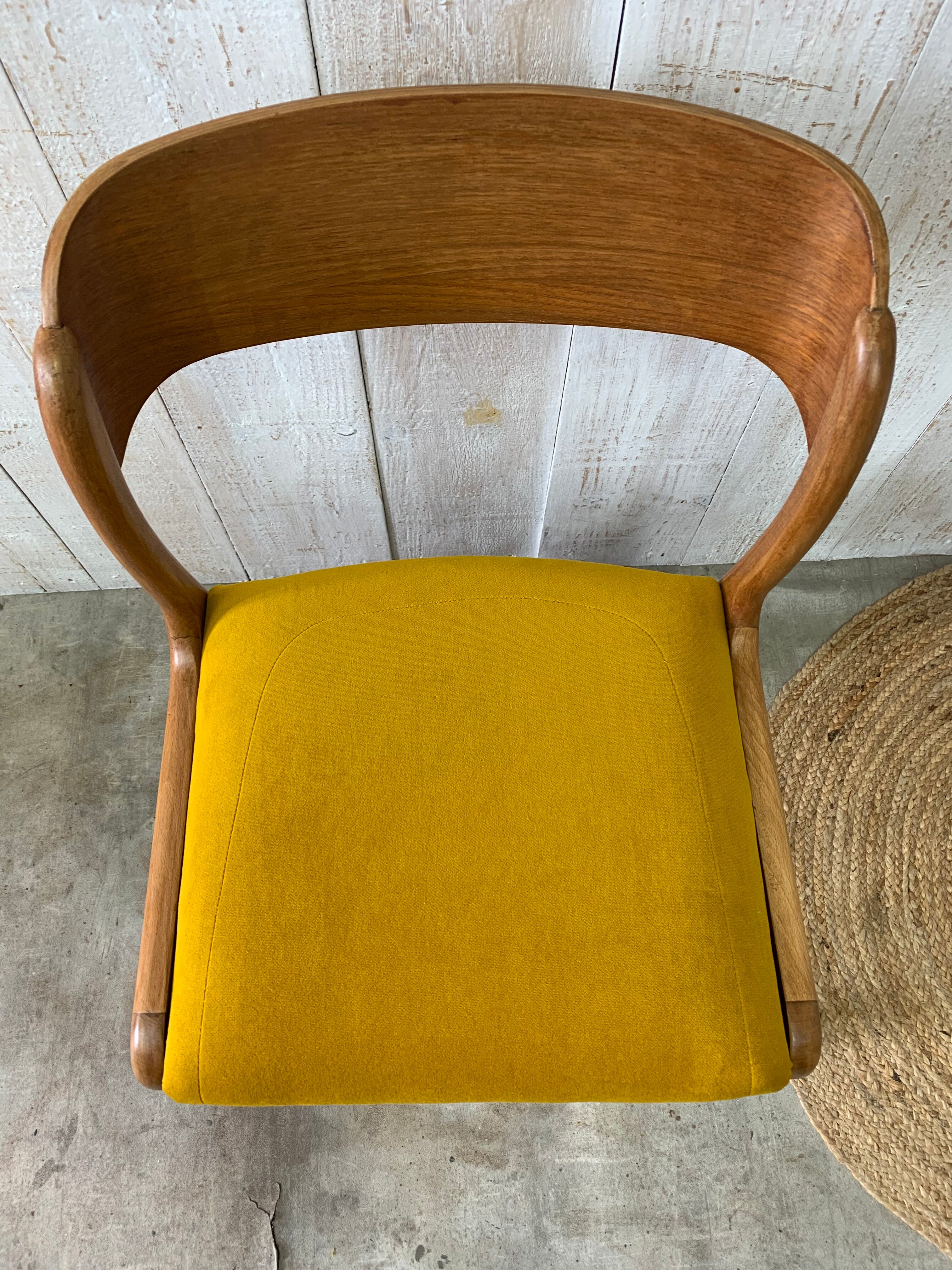 Baumann chair