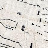 Beni Ouarain ecru Berber rug with black patterns 250x147cm