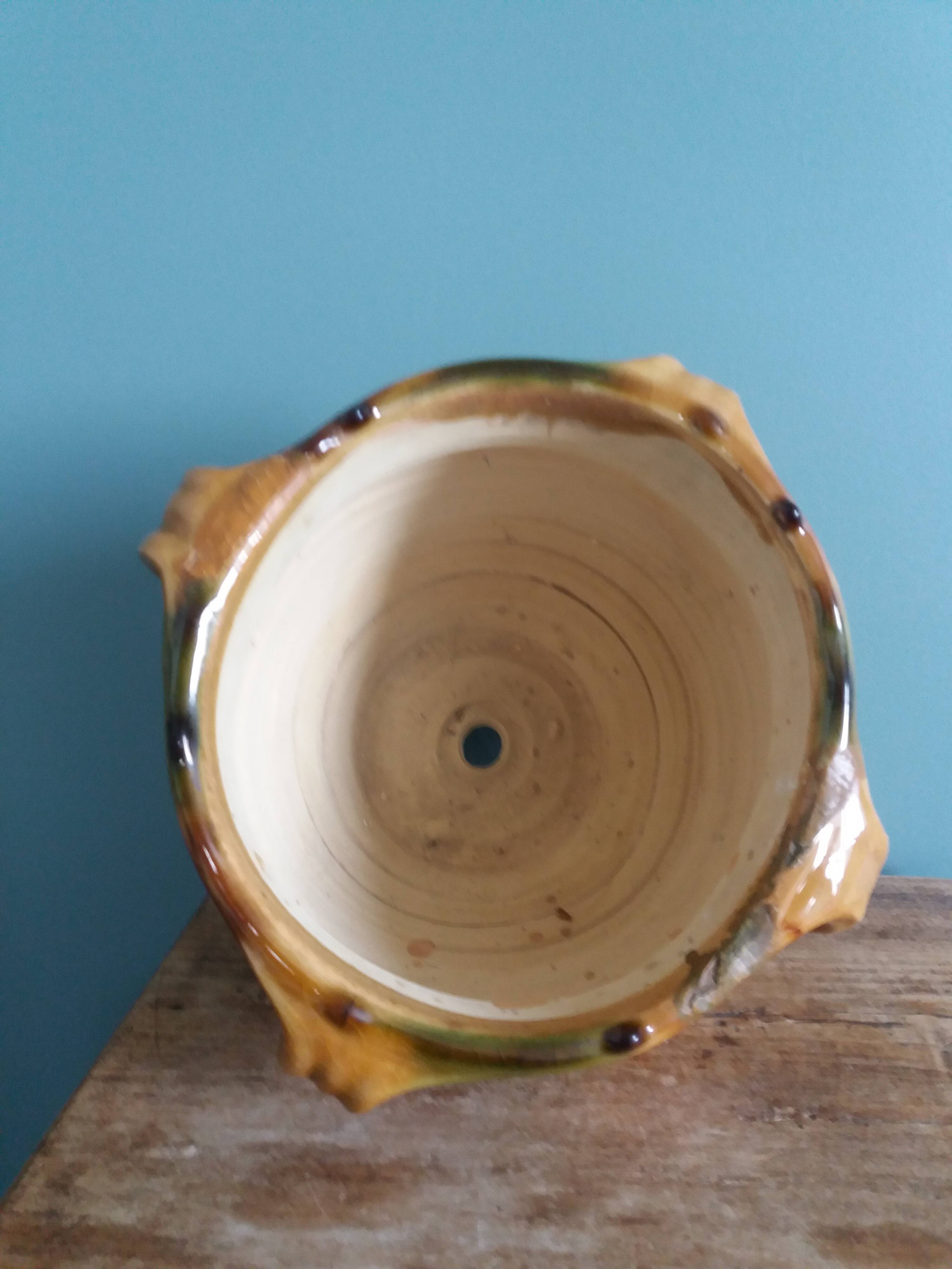 Provençal flower pot planter cache pot in glazed terracotta