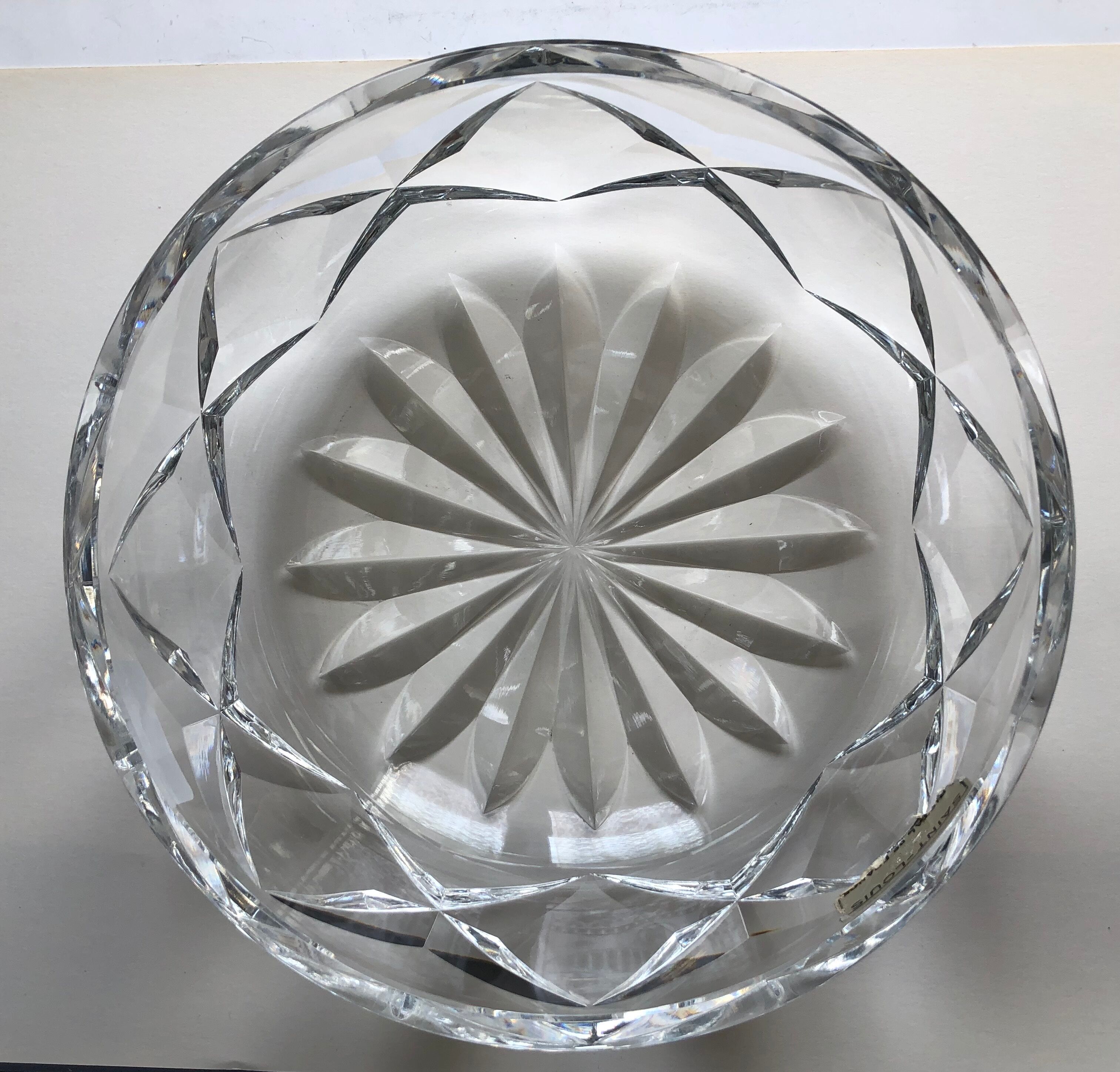 Large cut / bowl in cut crystal of Saint Louis