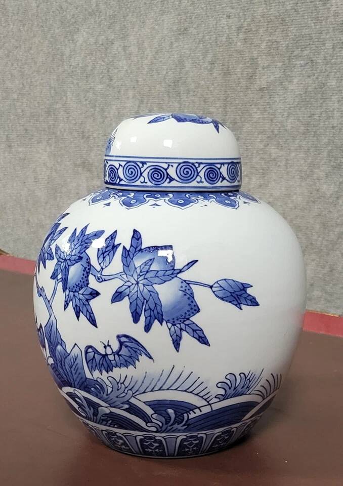 Asia 20th century: porcelain ginger jar