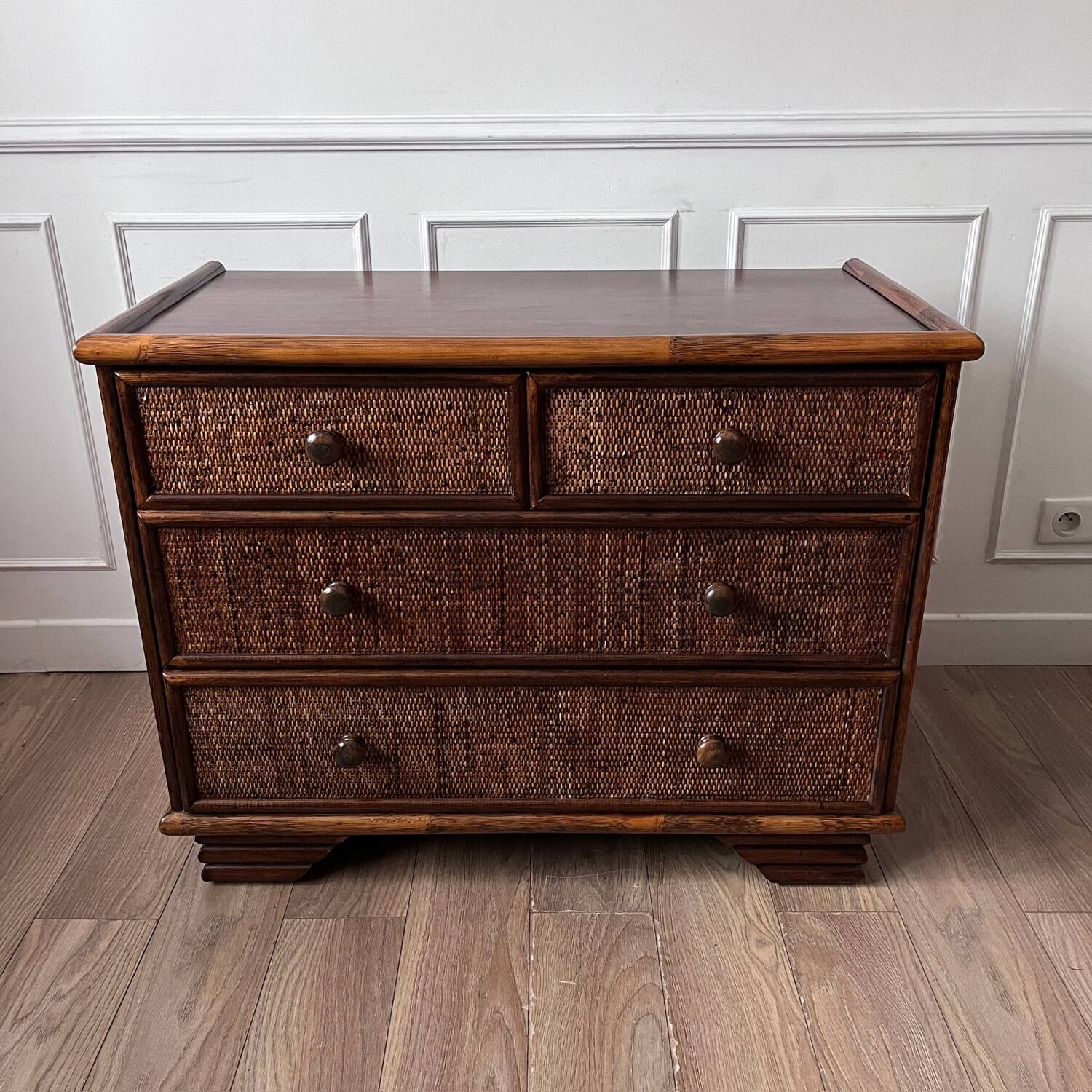 Commode en rotin
