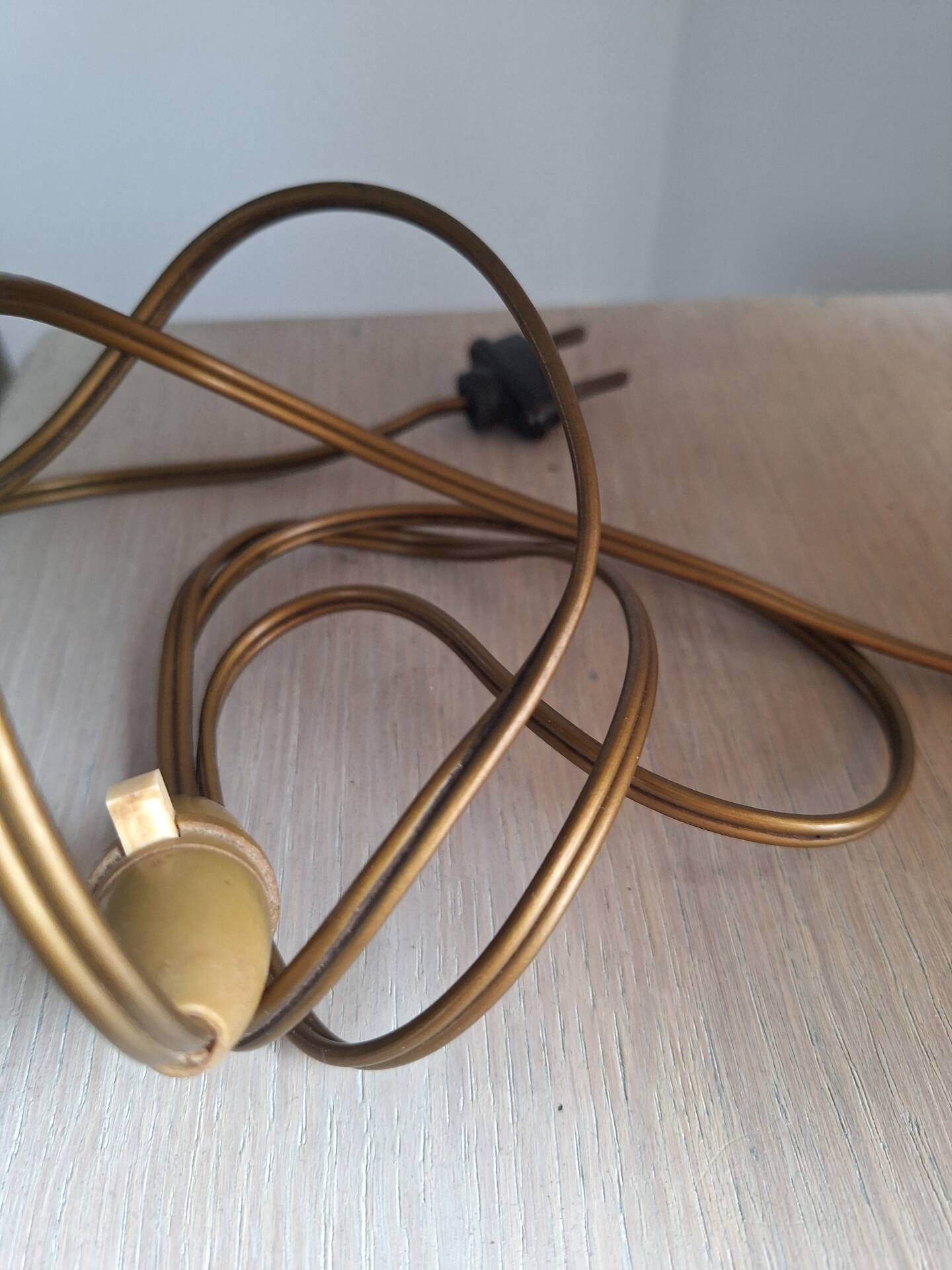 Lampe en grès et fleurs séchées atelier " Le Trident " Vallauris