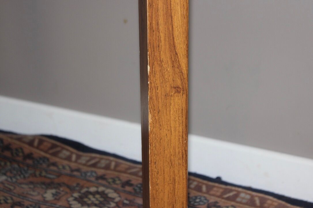 able to eat vintage round in formica imitation teak, with hidden extension, Scandinavian style