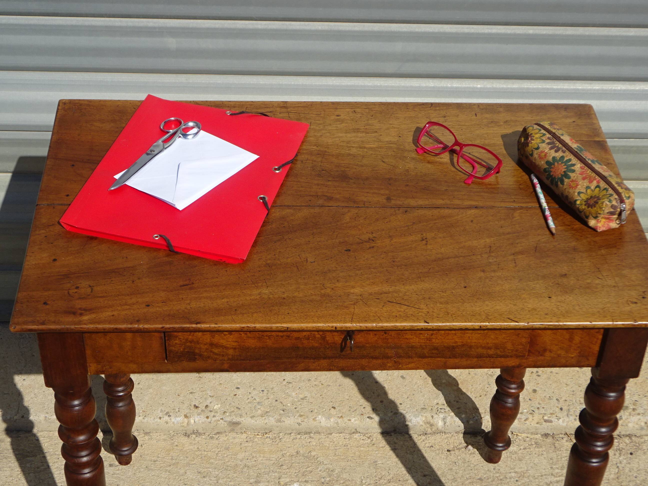 Vintage desk in solid walnut