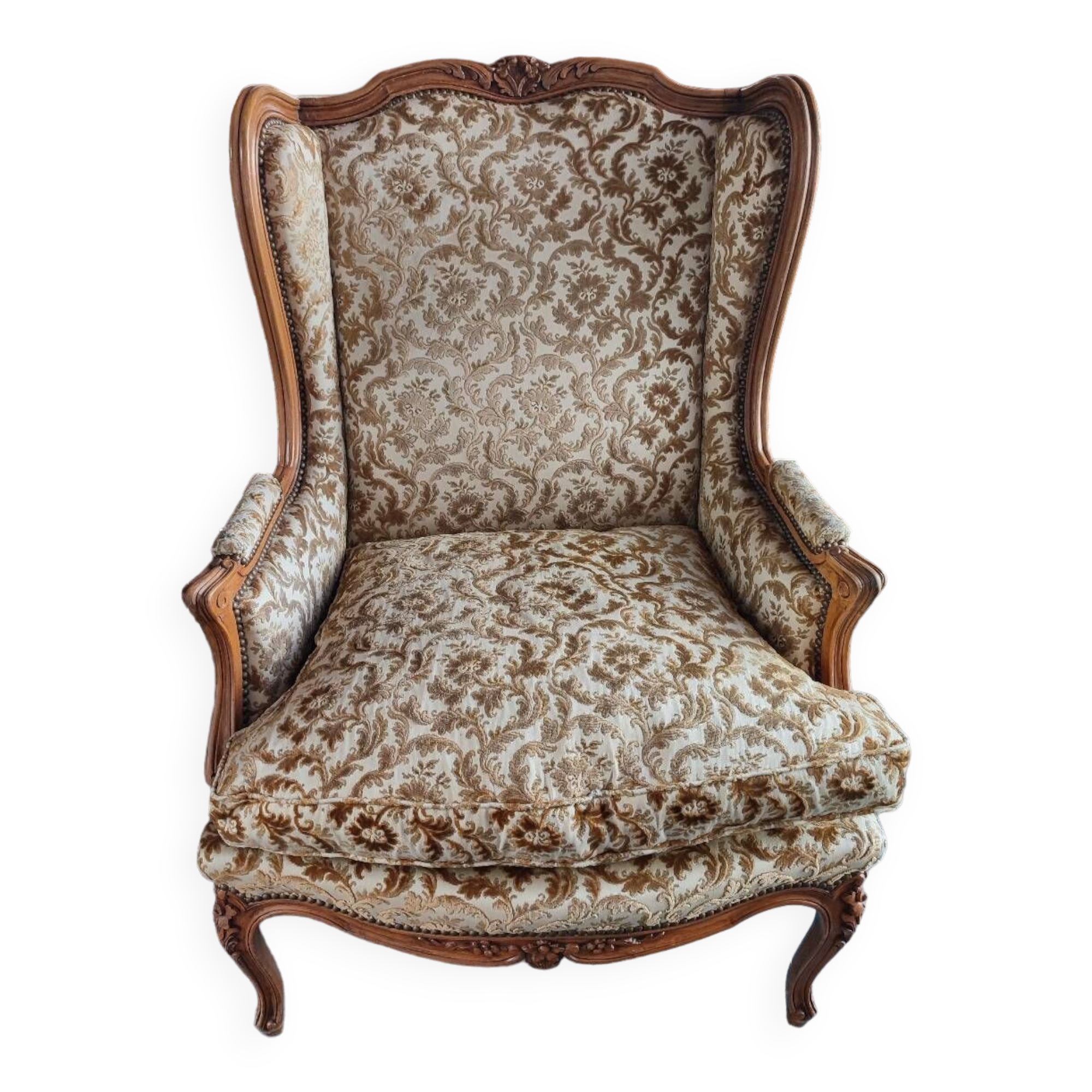 Large shepherdess with ears