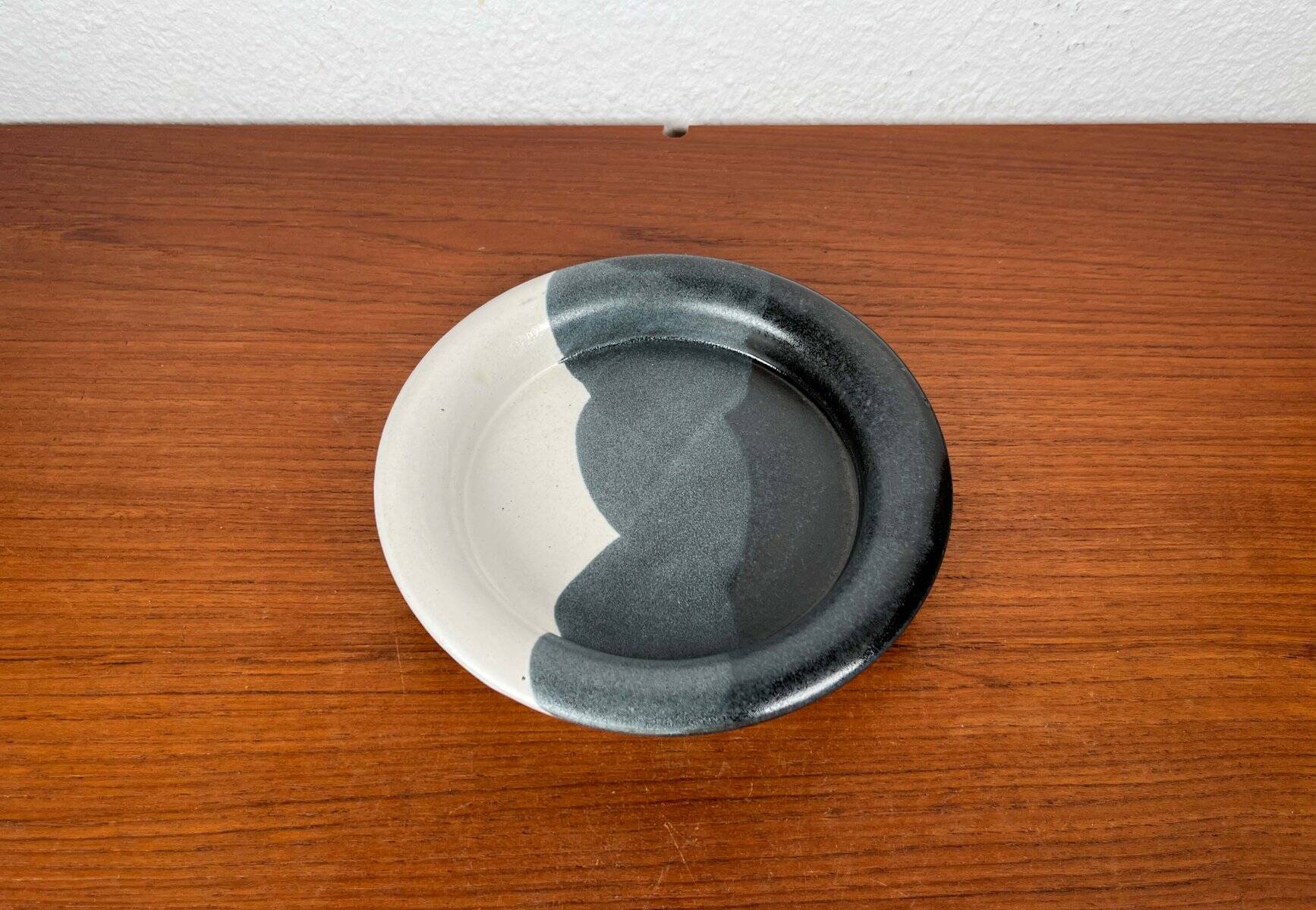 Vintage Danish pottery bowl by Aage Würtz, 1970s.