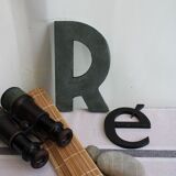 Set of 2 letters of sign