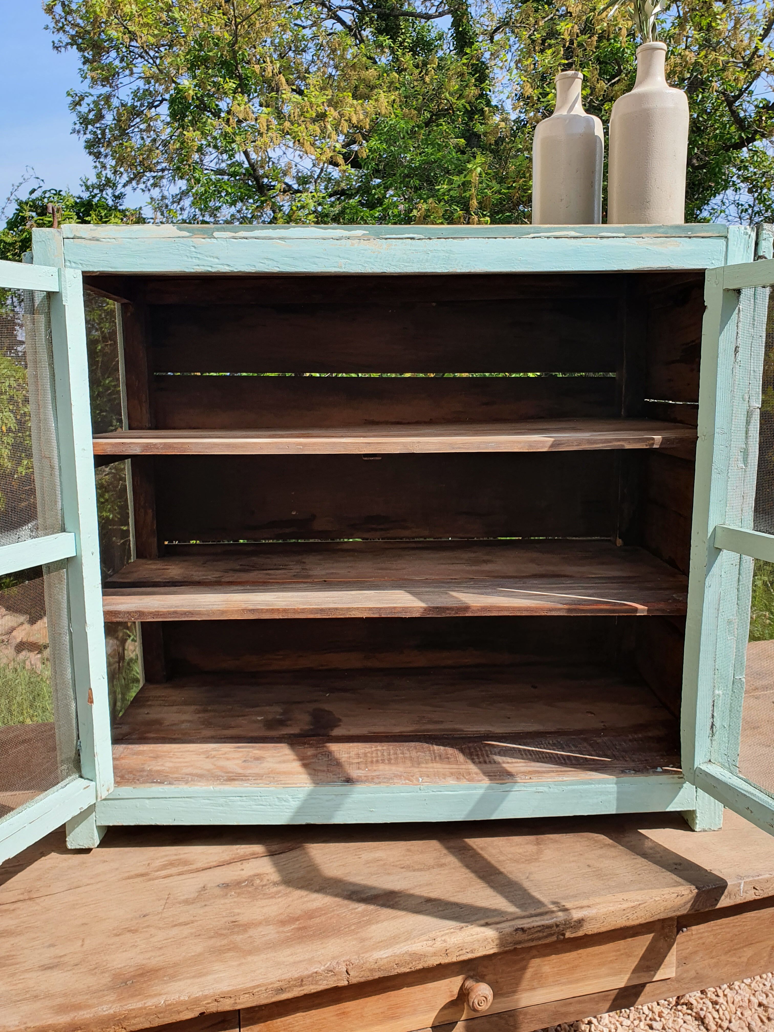 Meuble garde-manger