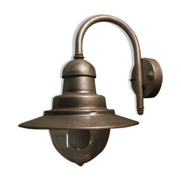 Galvanized aluminum farm wall light