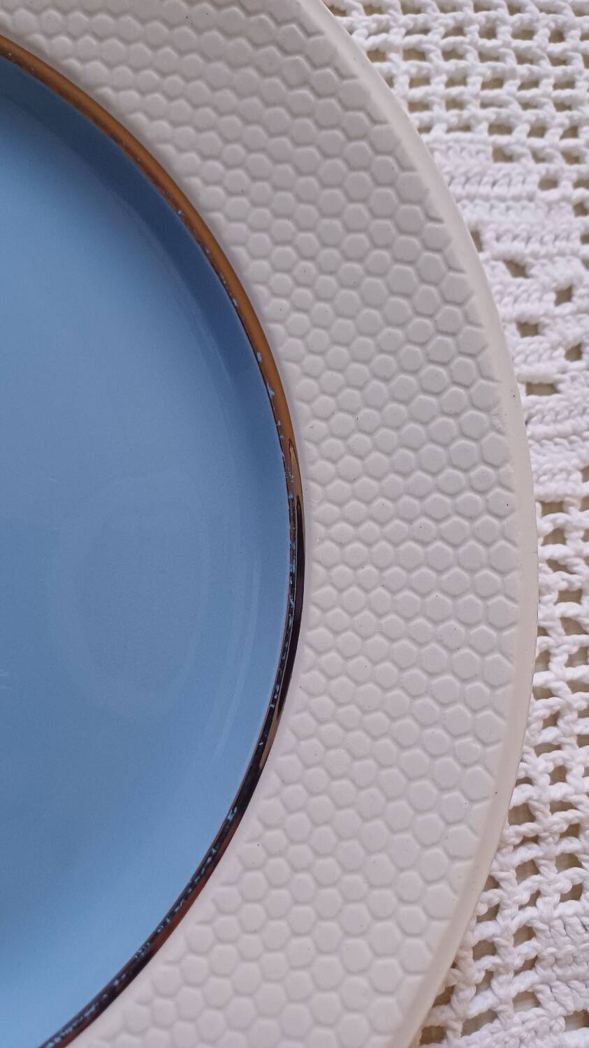 Excellence serving dish from L'amandinoise