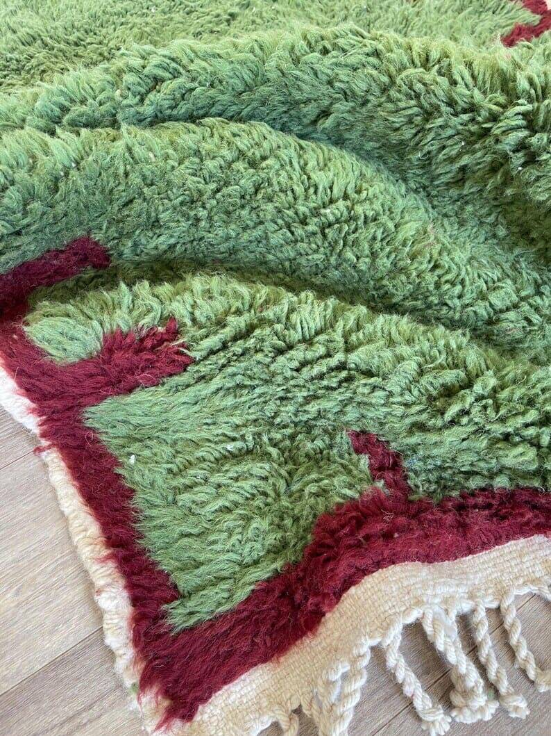 Traditional handmade pure wool rug, green, size 150 x 250 cm
