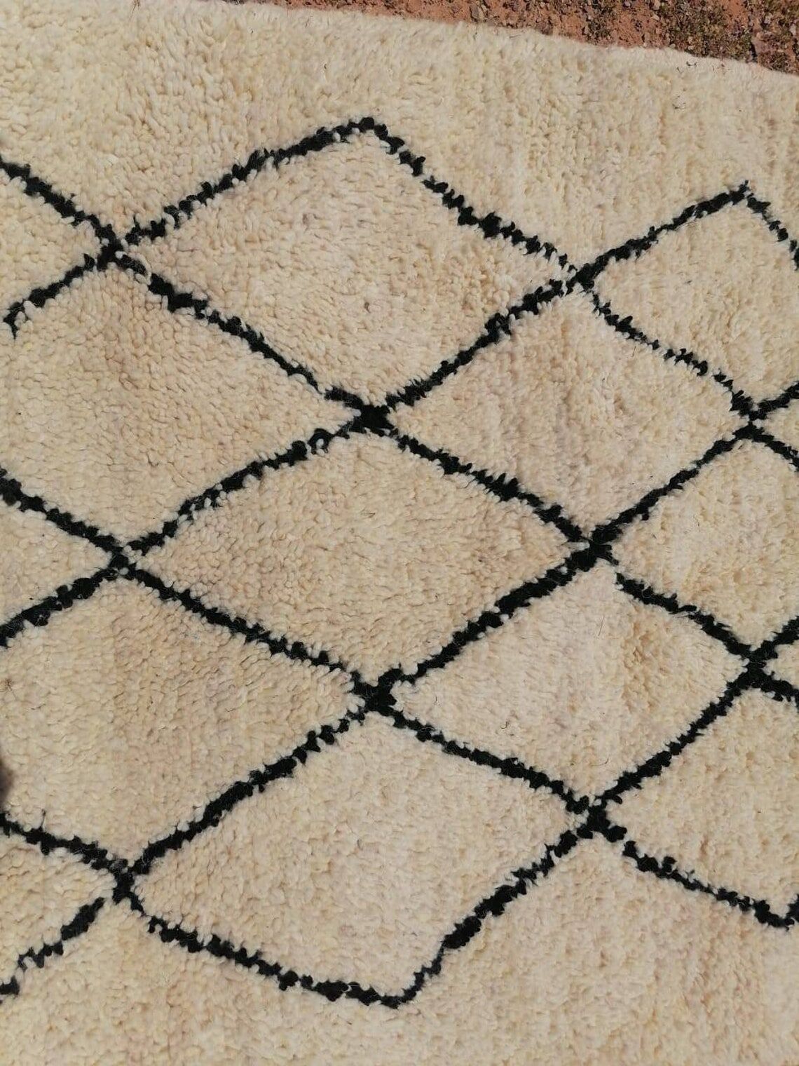 Moroccan beni ourain rug 92x153 cm