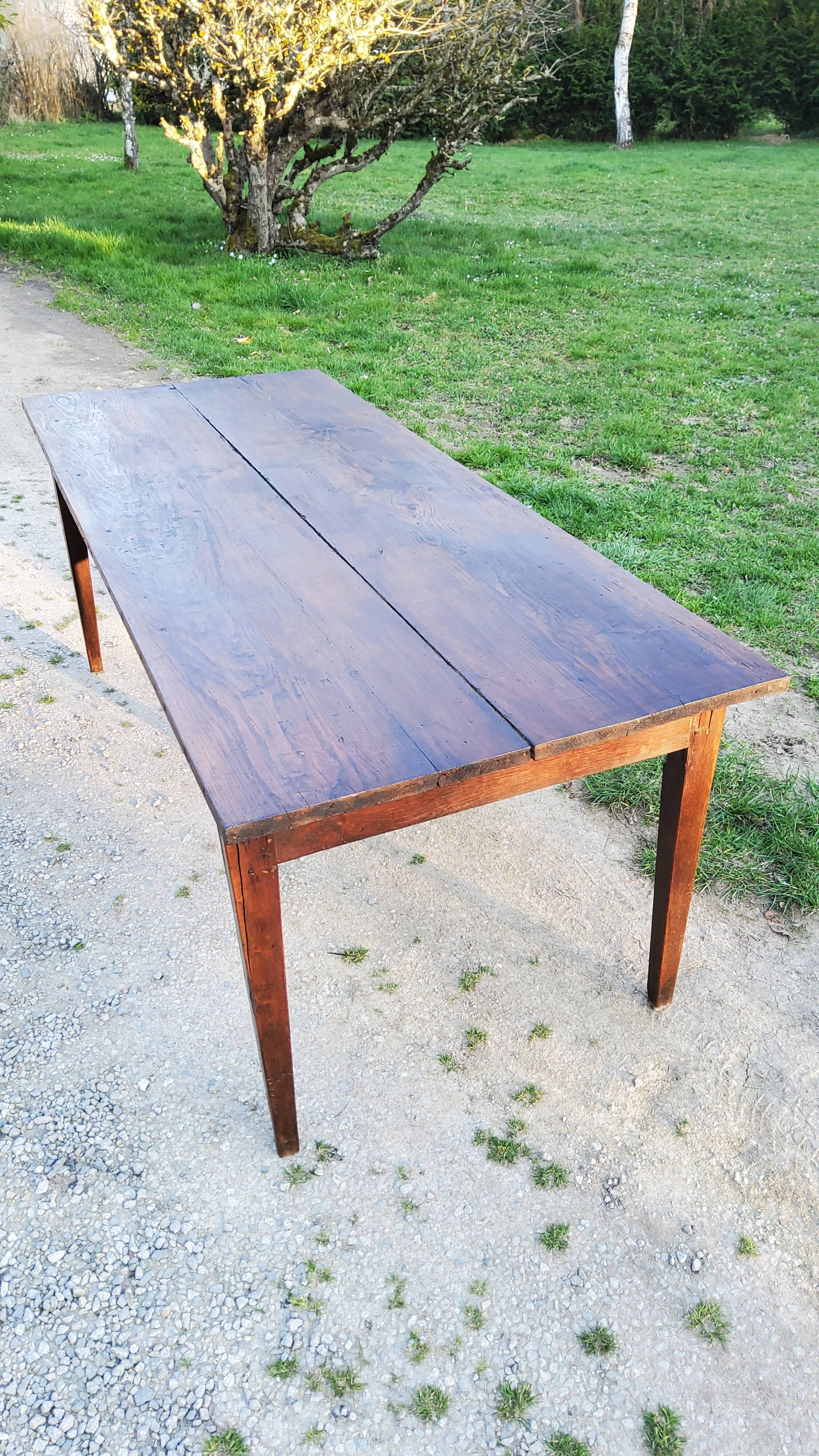 Farmhouse table XIXth century 196cm spindle feet
