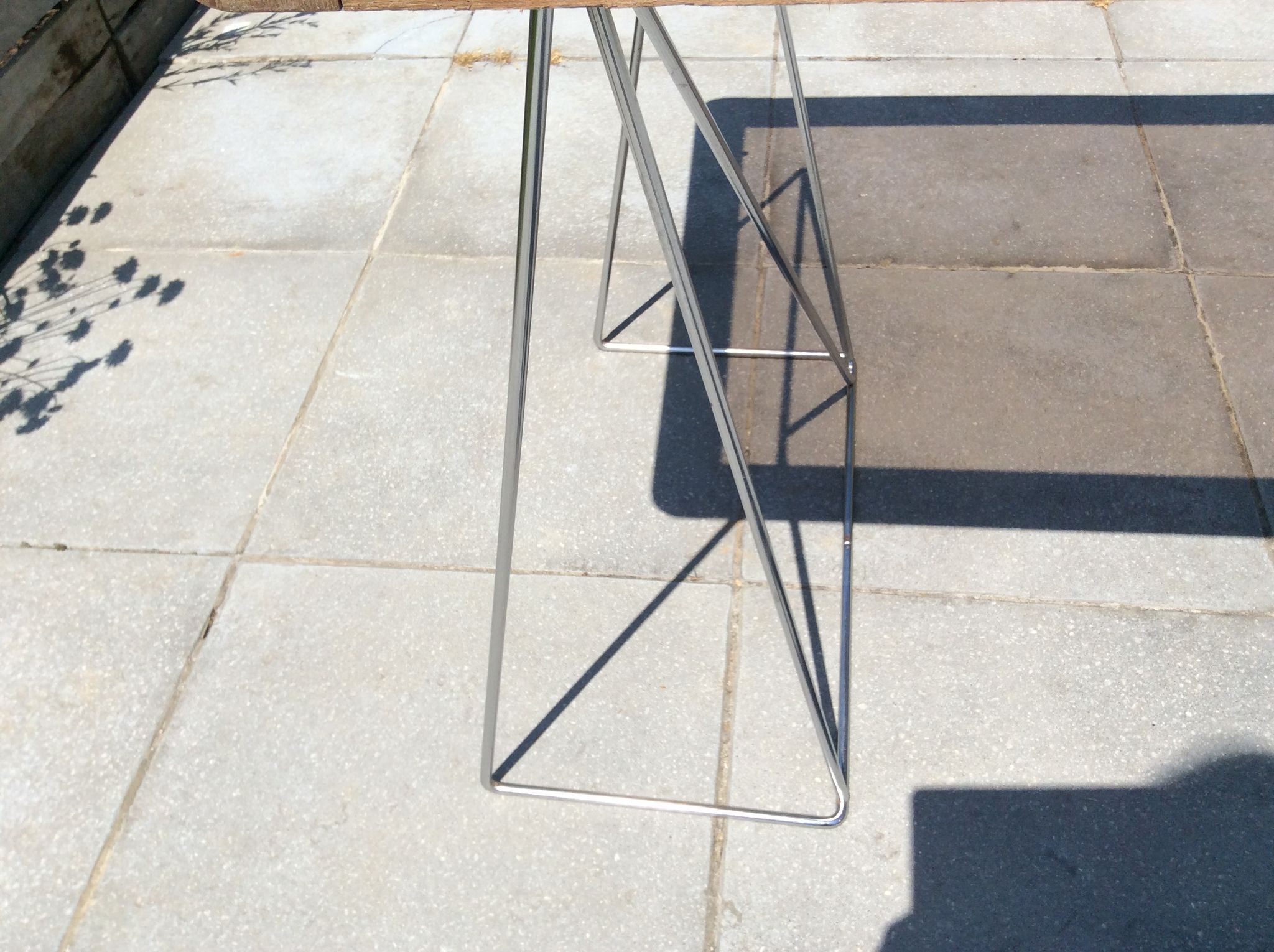 Table basse et haute tréteaux