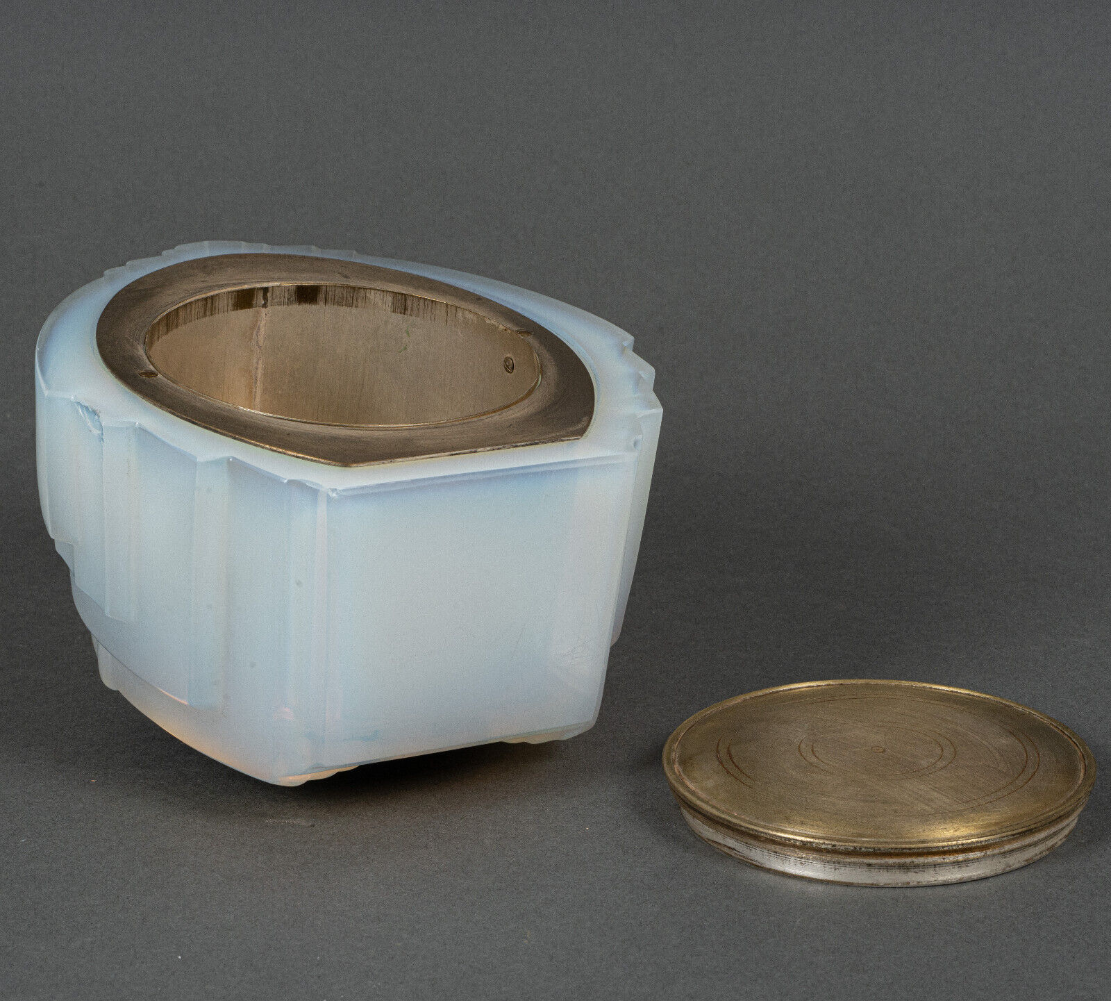 Pendule par Marius Sabino 1930