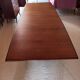 Table scandinave
