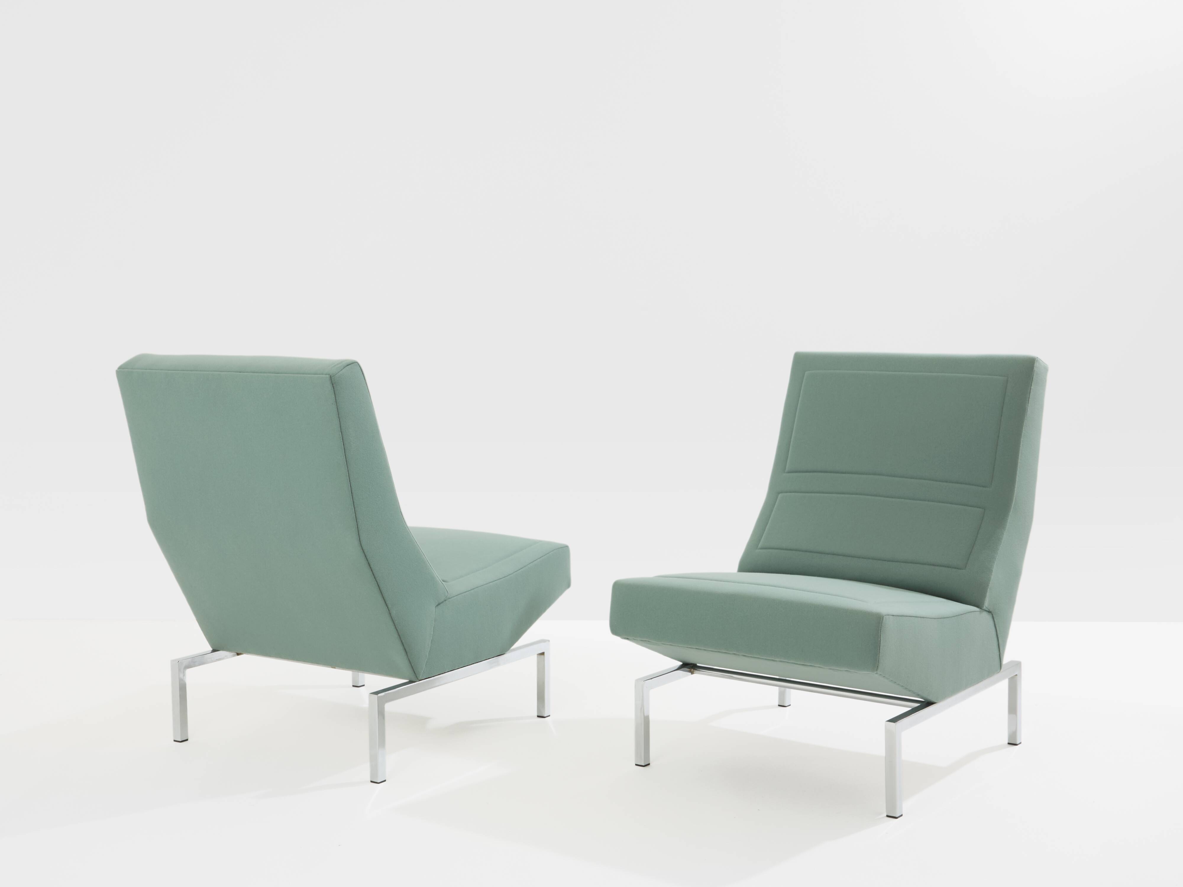 Pierre Paulin pair of CM236 satin chrome armchairs from 1960.
