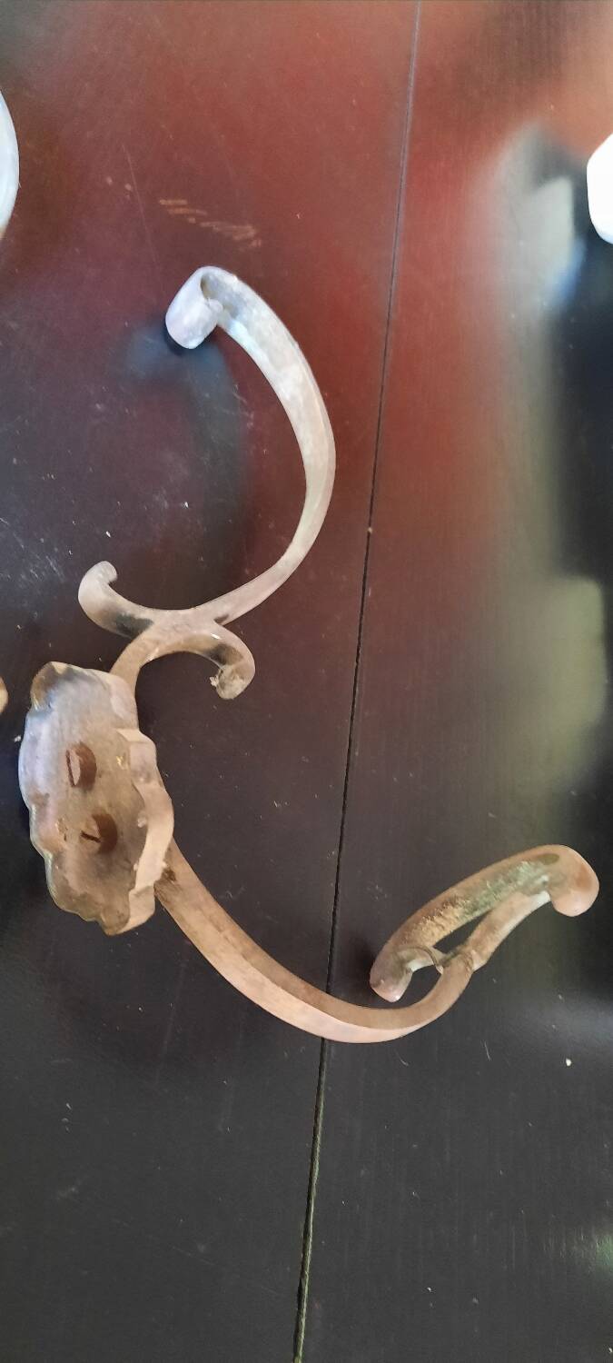 Set of 5 brass hooks