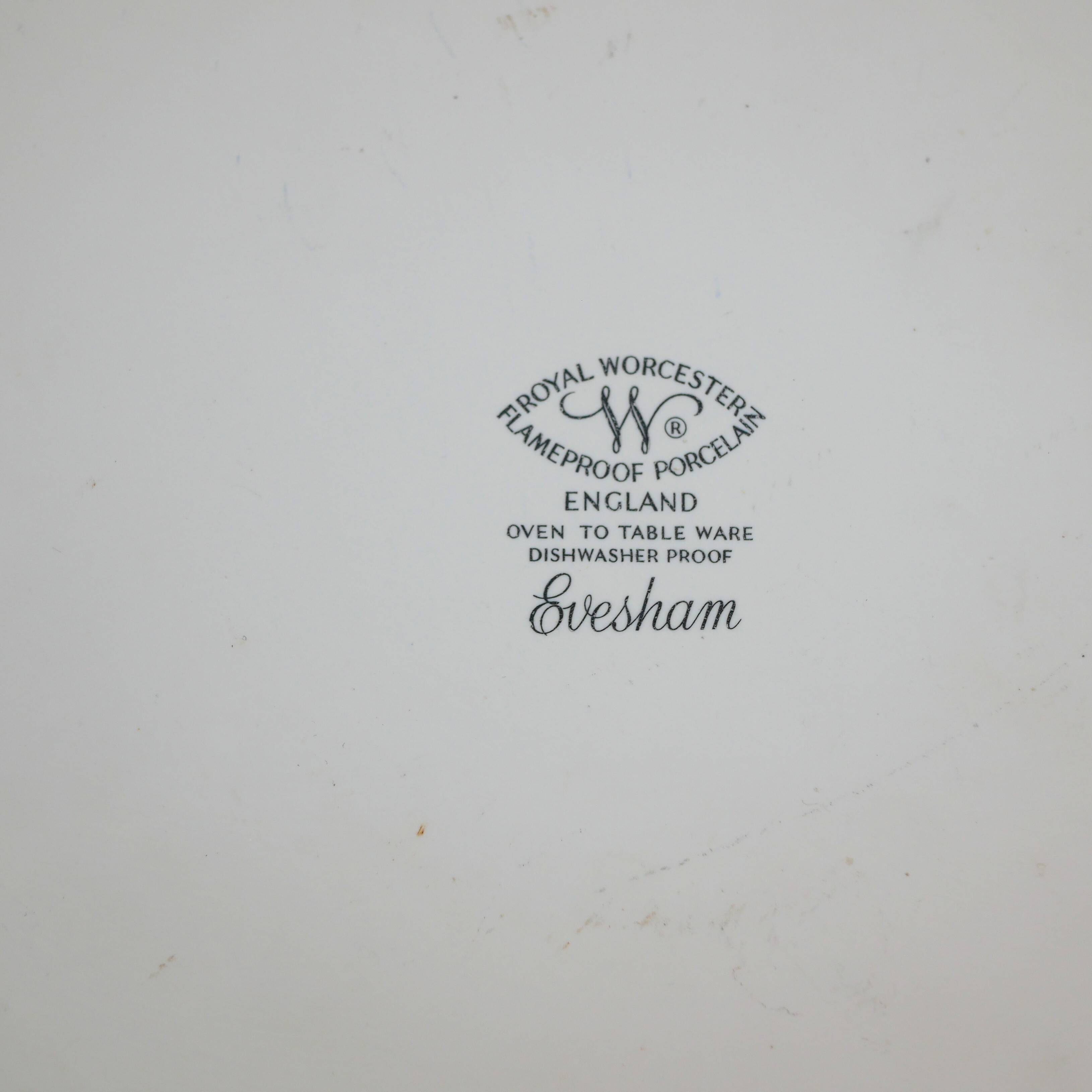 Royal Worcester Evesham Gold pie dish