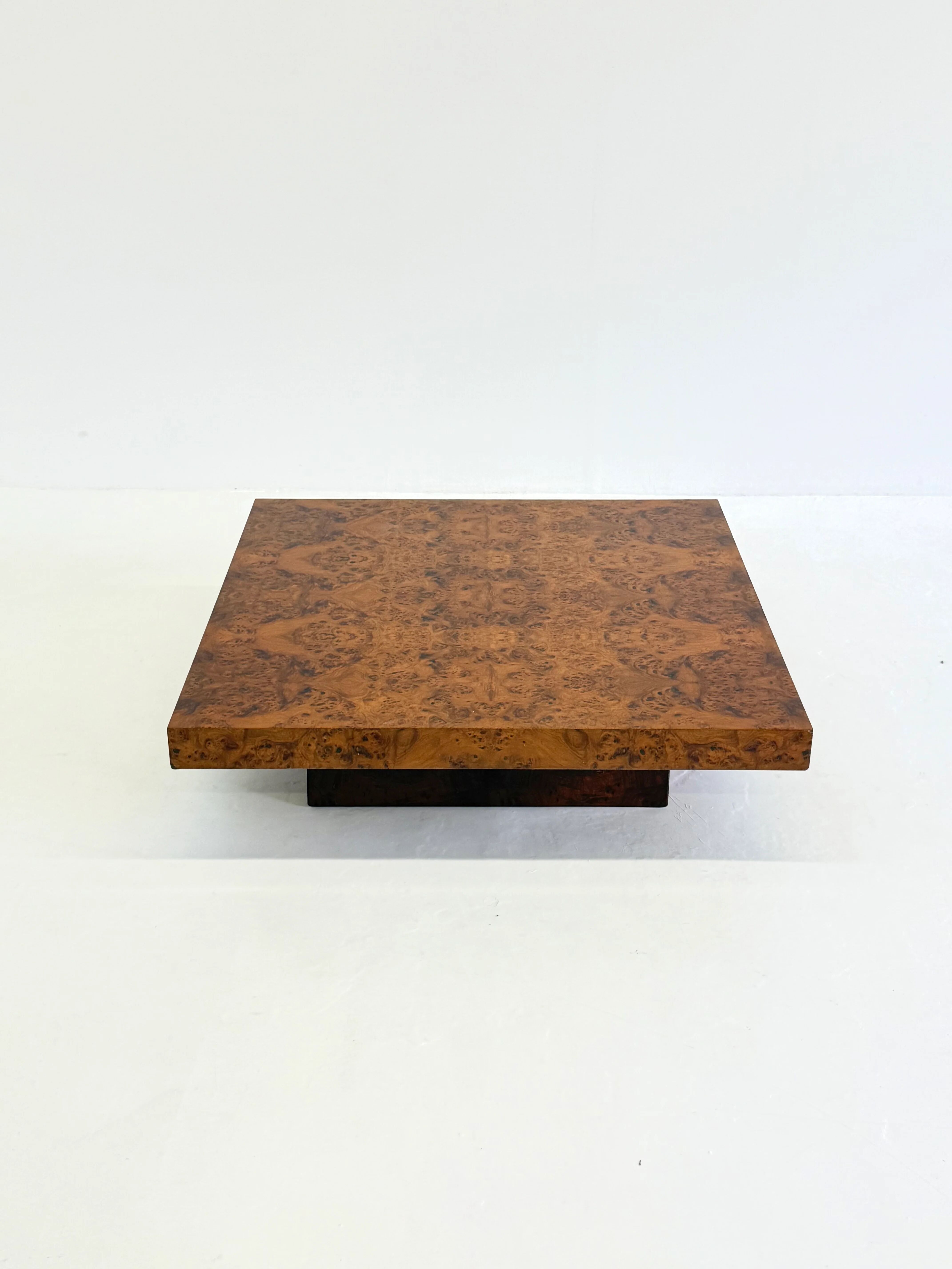 XL square coffee table by Turri in burl wood