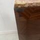 Commode Art Déco a pans coupées en placage d'acajou XX siècle