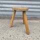 Tabouret tripode en bois de hêtre 1960
