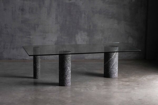 Table à manger en marbre et en verre par Massimo Vignelli, Italie, années 1980.