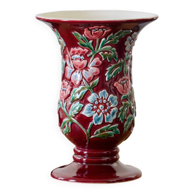 Vase signé CAB Céramique d'Art de Bordeaux en barbotine fleuri