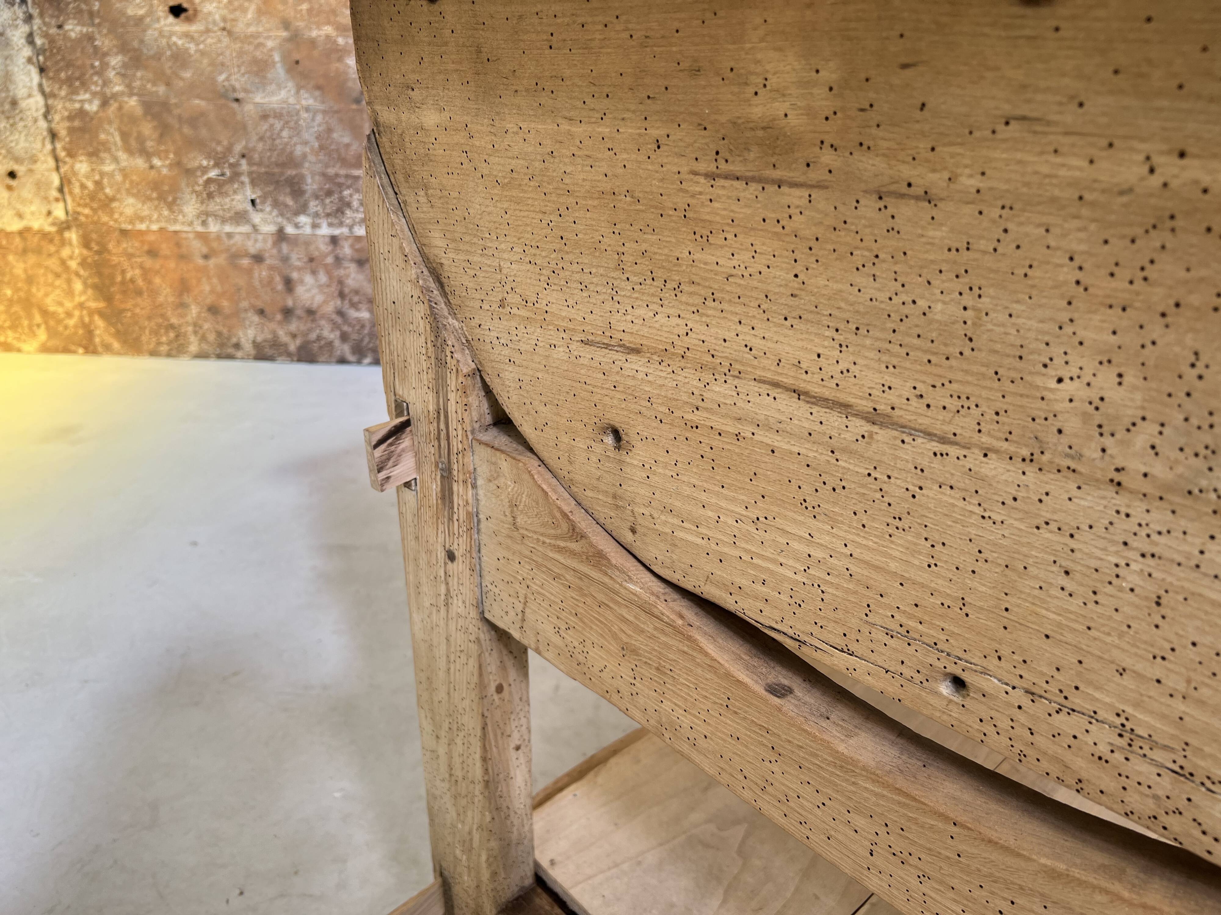 Old light wood mixer