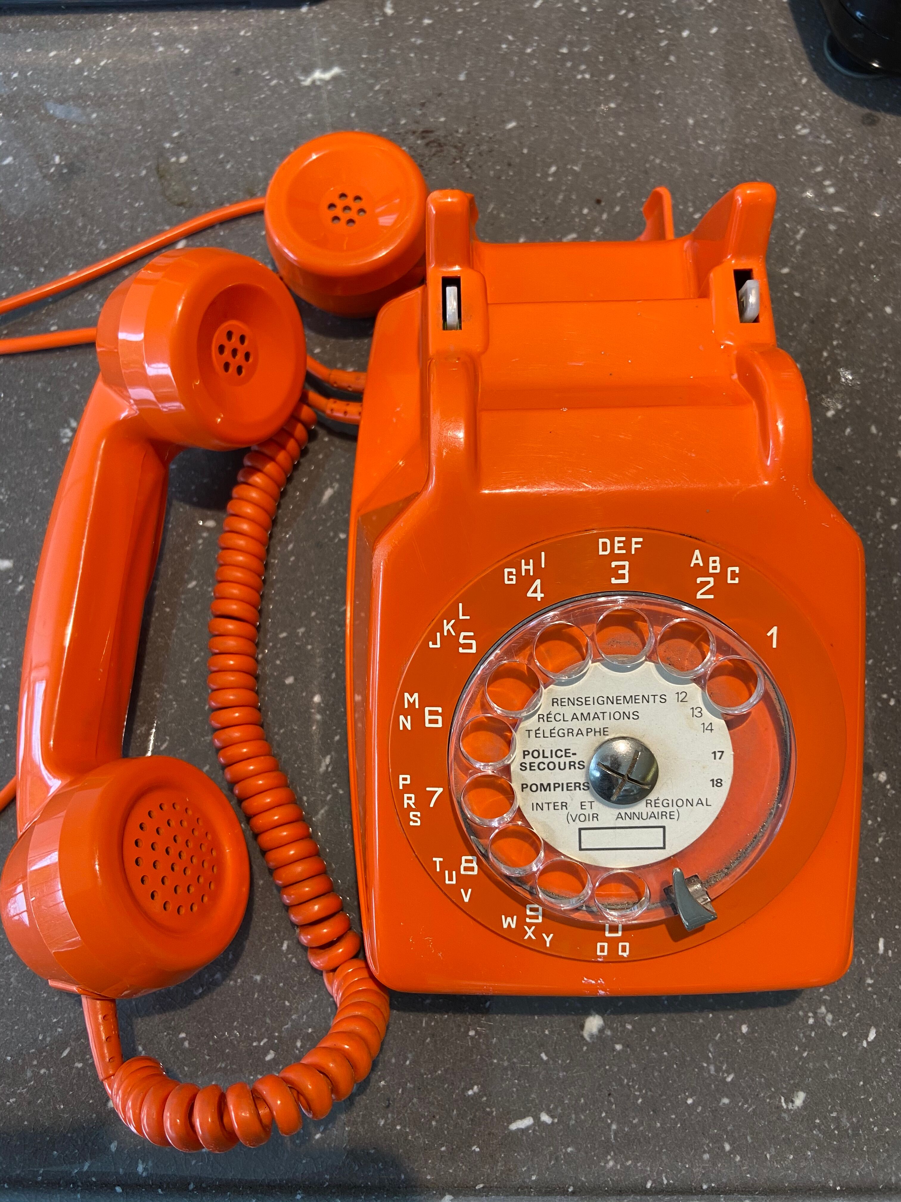 Vintage original 70 telephone orange dial space age french design phone