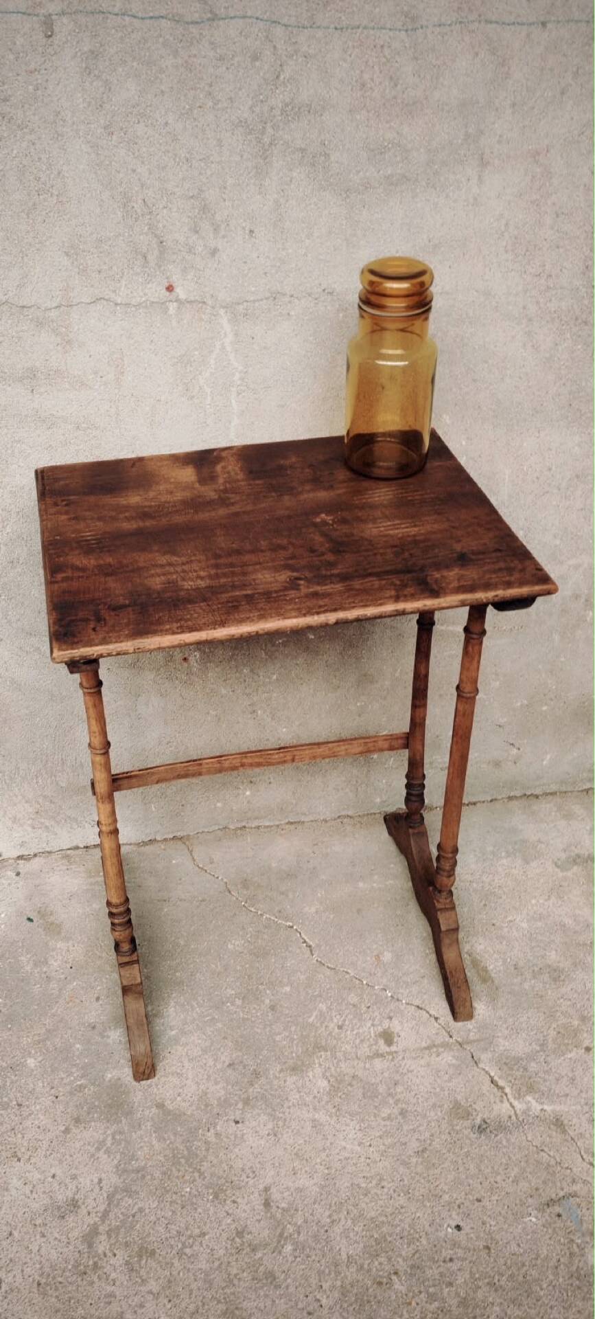 Console, desserte, bout de canapé ou chevet