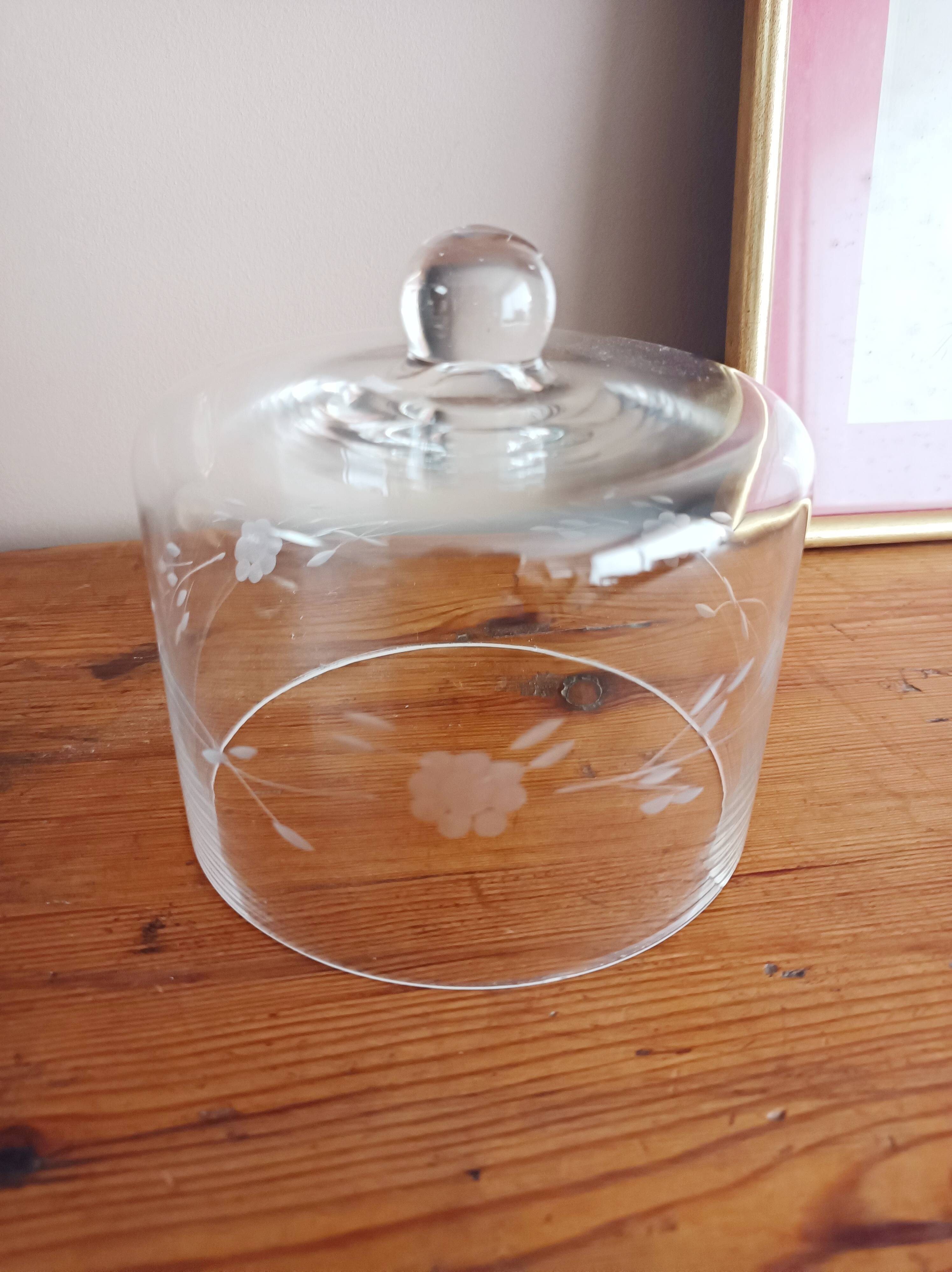 Cake stand, glass dome on a stand