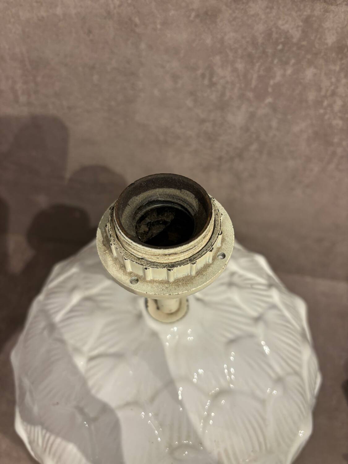 Vintage artichoke lamp