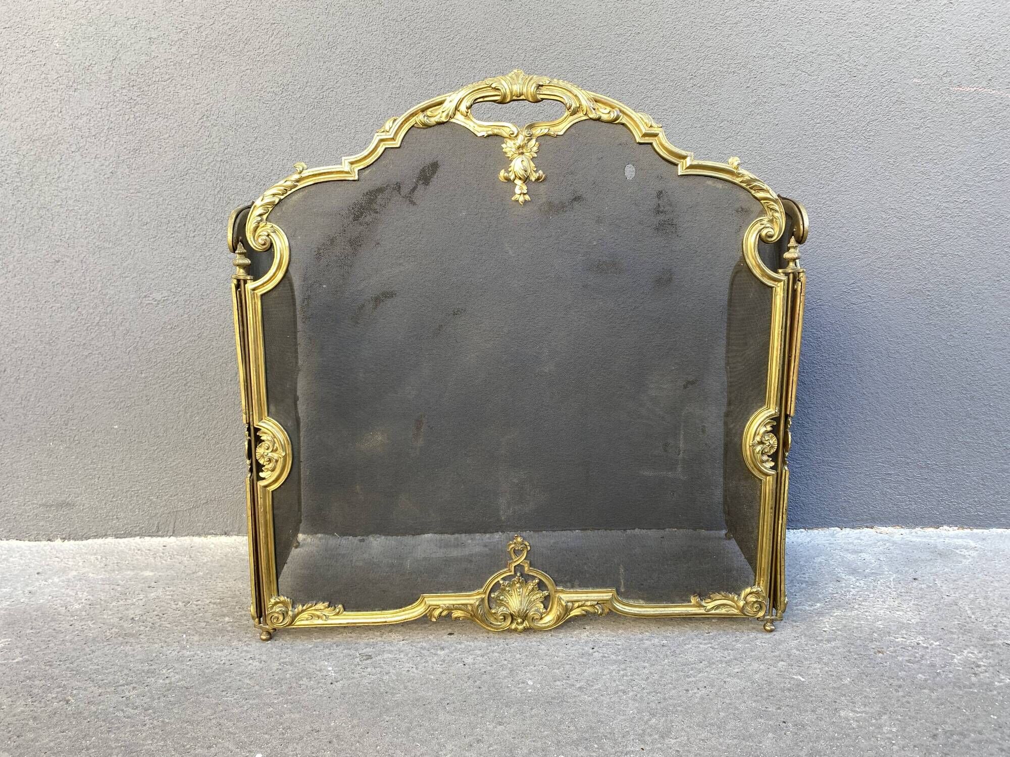 19th century fireplace fire guard by Bouhon Frères in bronze, French spark guard 1880