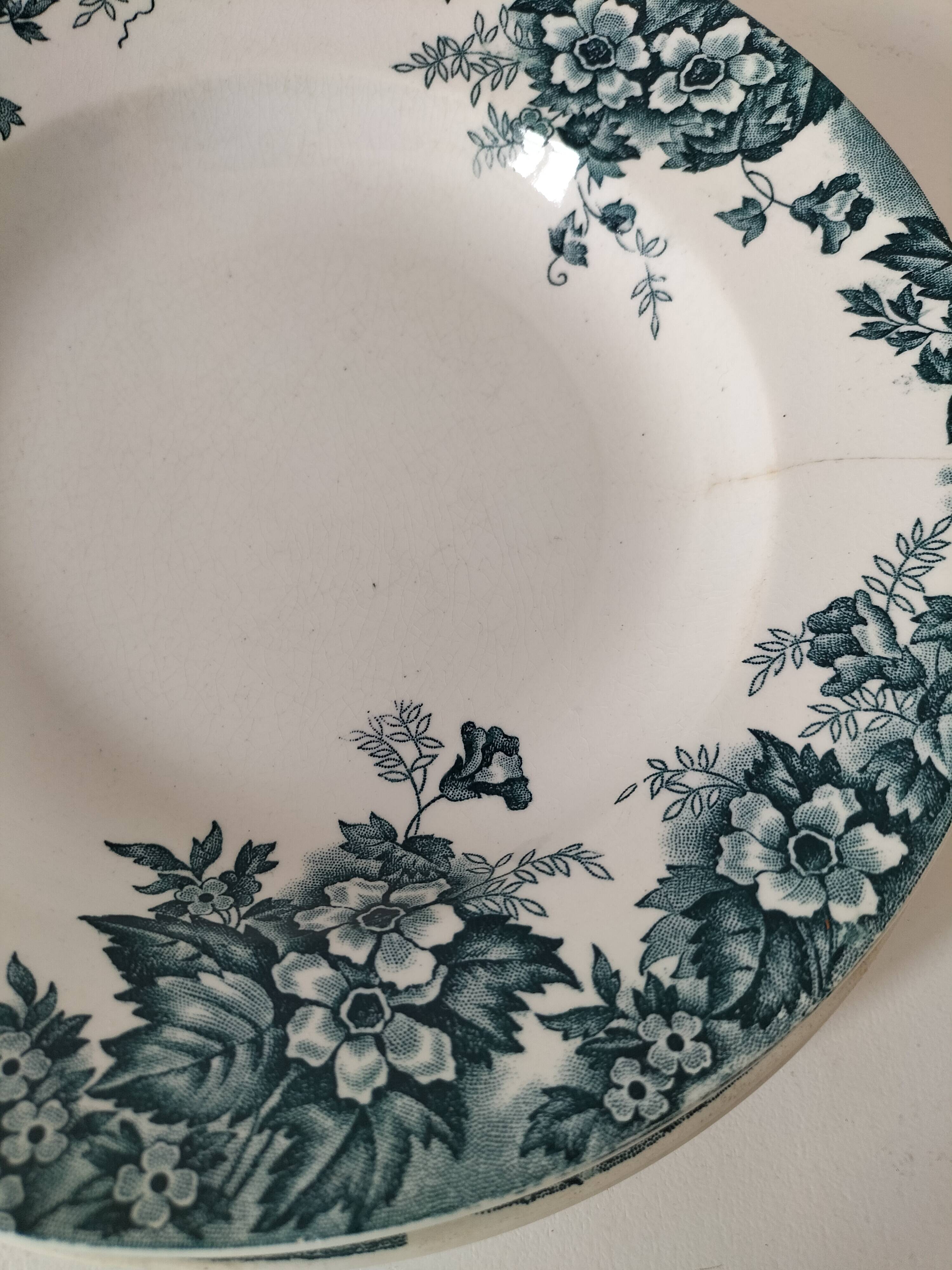 Duo of Moulin des Loups & Hamage plates, Marie-Louise model