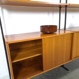 Modulair Omnia wandsysteem, Hilker, teak en zwart staal met legplanken