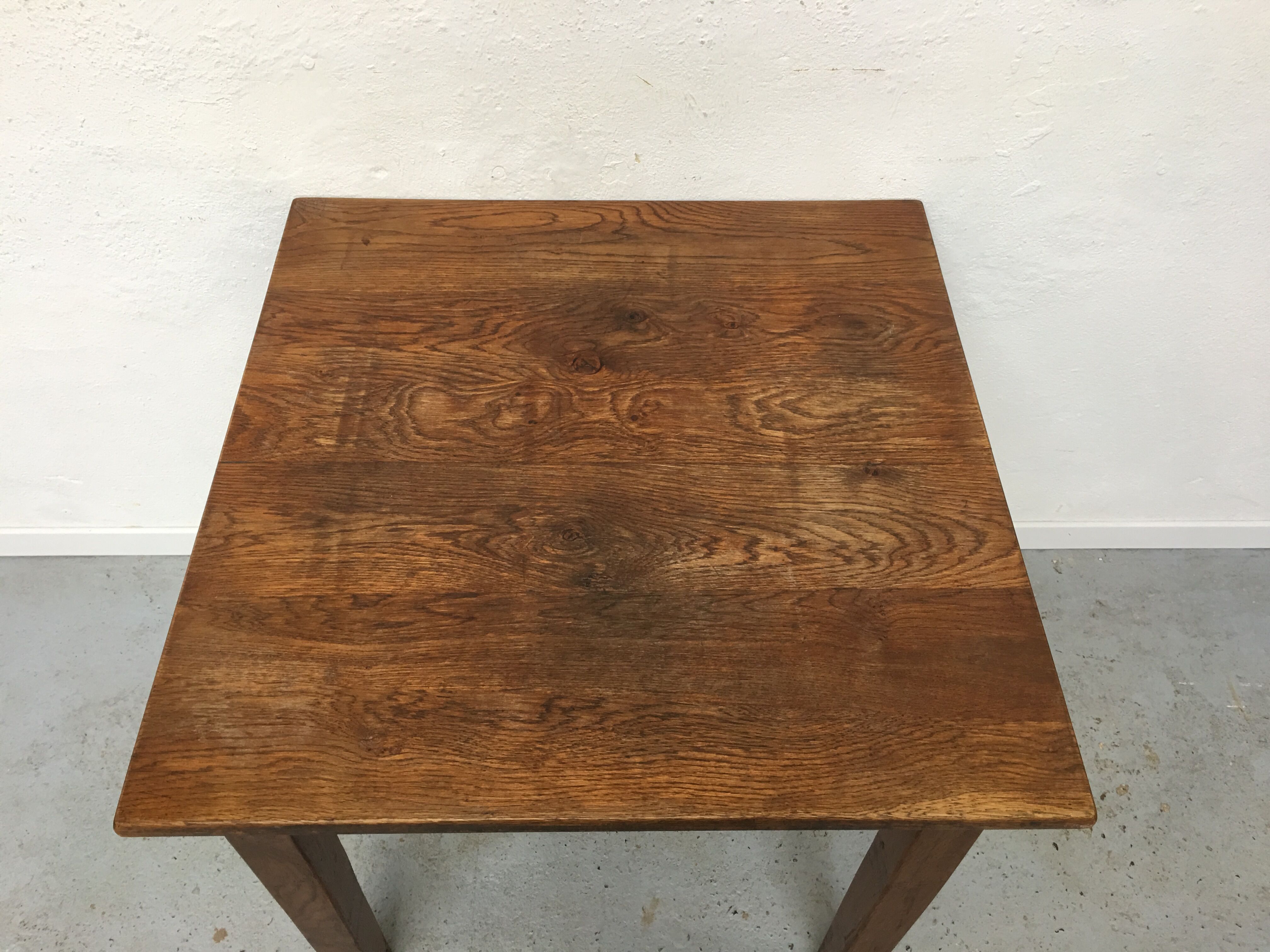 Square bistro table