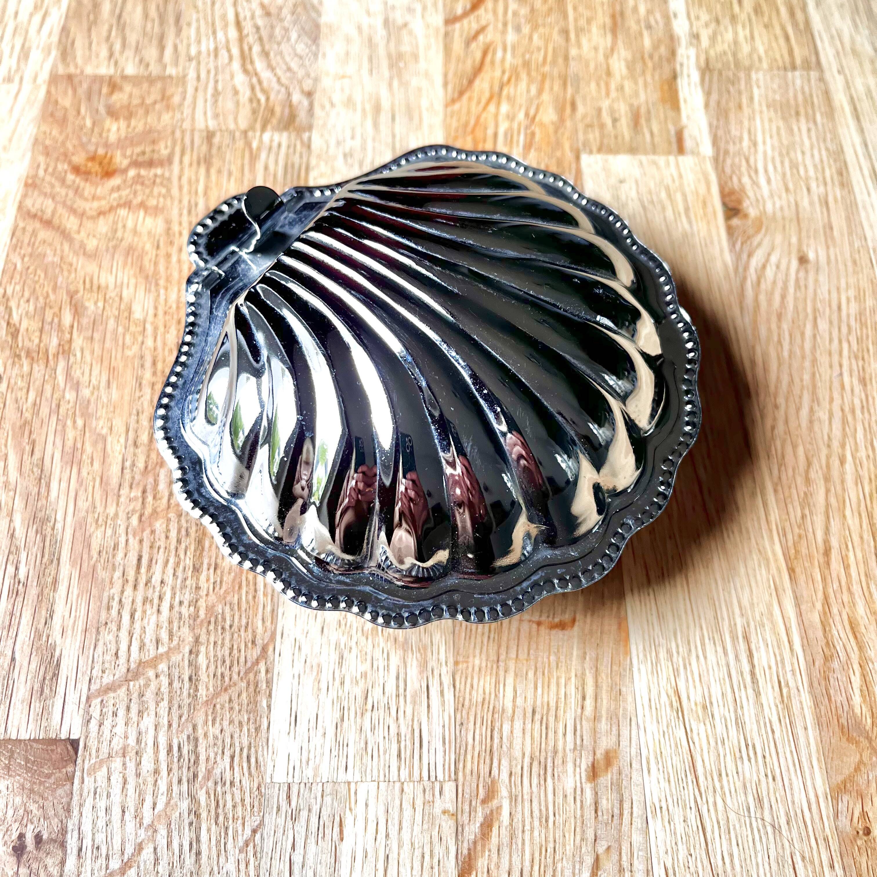 Shell butter dish