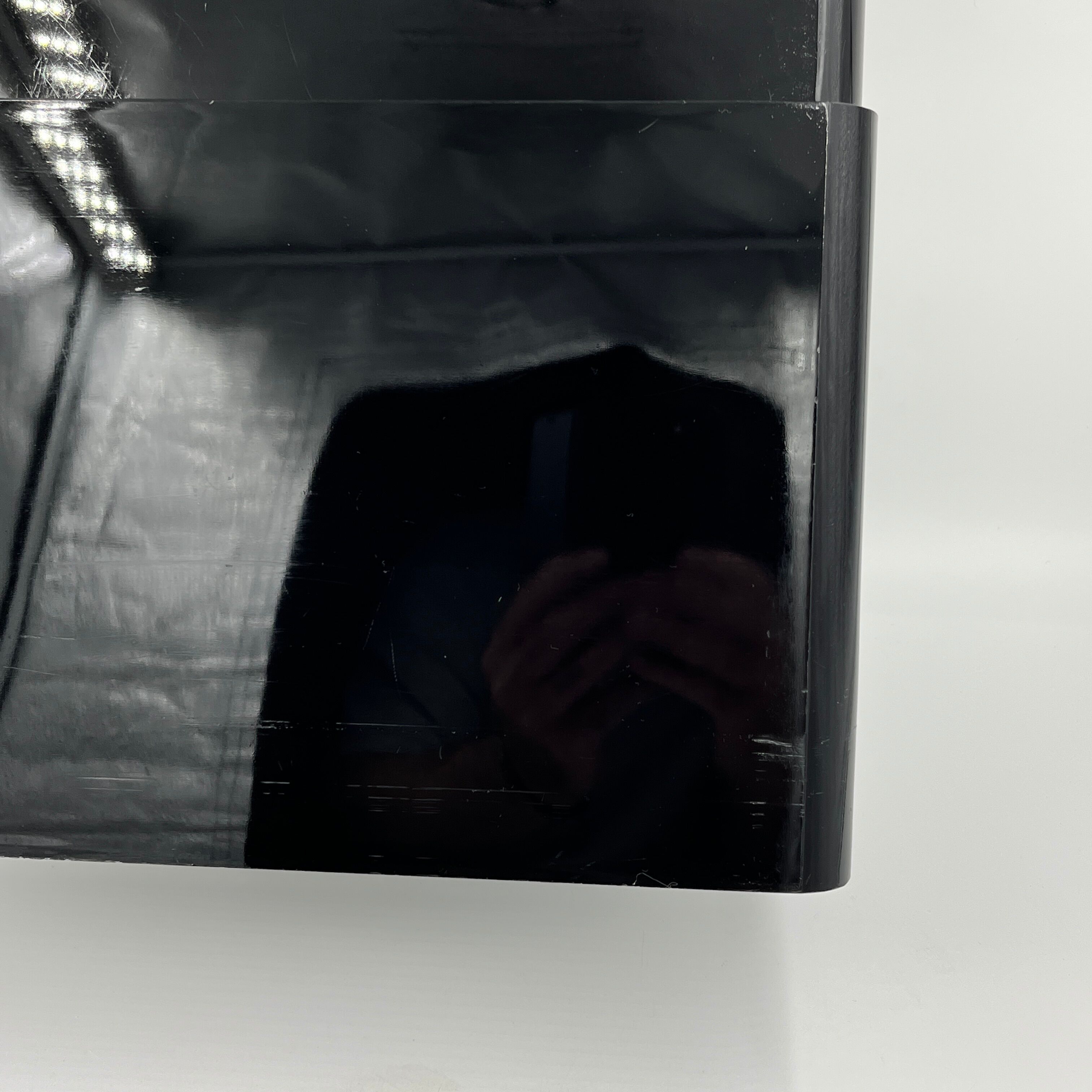 Kartell magazine holder model 4676 by Giotto Stoppino