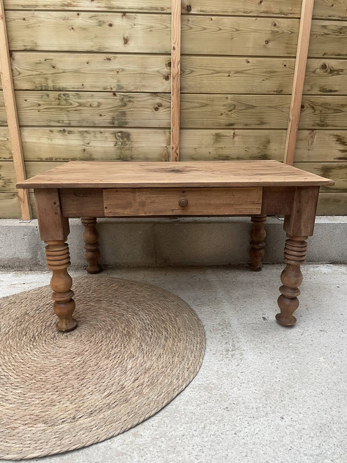 Table basse de ferme