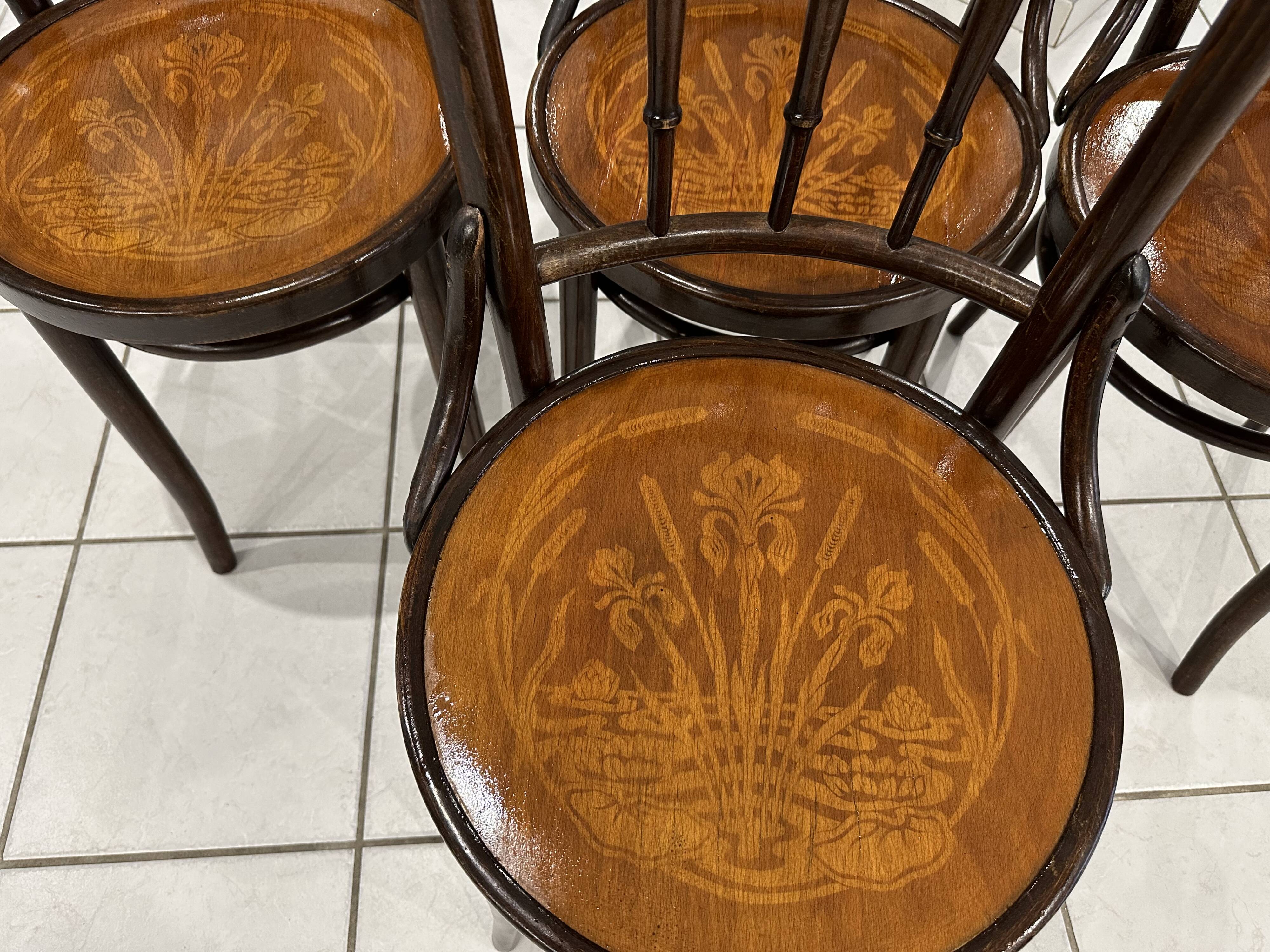 Set of 4 bentwood bistro chairs from the 1930s