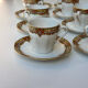 Service de 16 pièces composé de 8 tasses et 8 sous-tasses