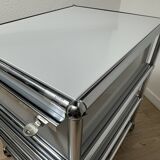 USM Haller wheeled cabinet in light grey