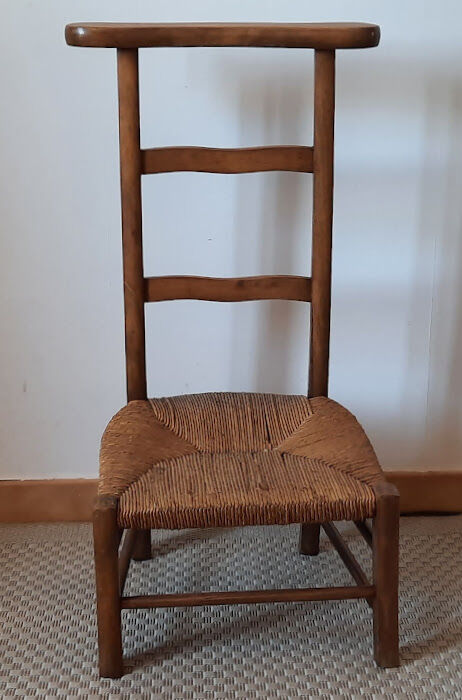 Chair Pray to God