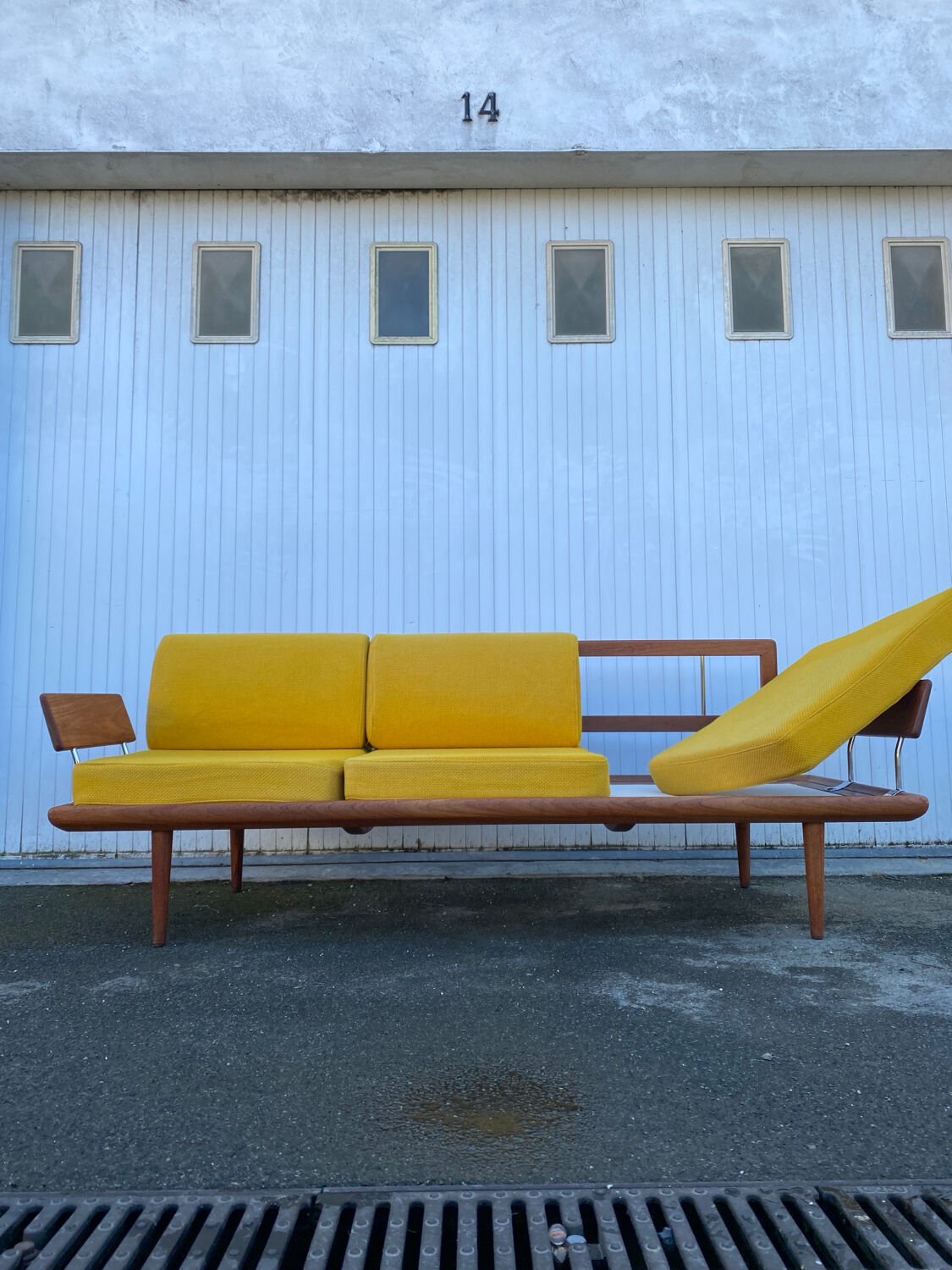 Vintage Scandinavian bench/sofa